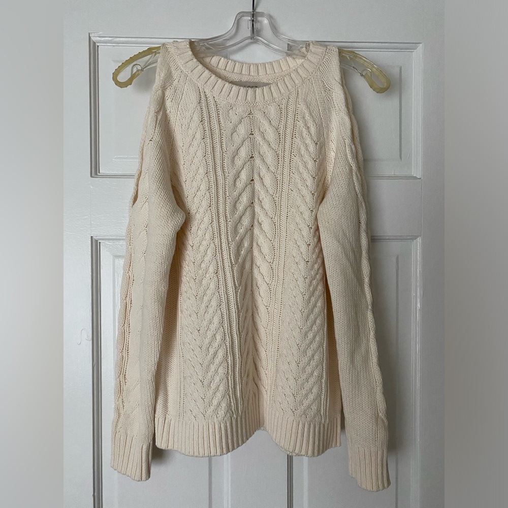 NWT Ann Taylor LOFT cable knit cold shoulder sweater Size S